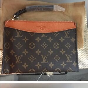🌺 Brown  and Orange Monogram Wristlet 🌺